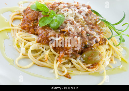 Italiano gli spaghetti con sugo di pomodoro Foto Stock