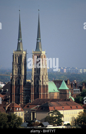 Cattedrale visto da Santa Maria Maddalena chiesa piattaforma di visualizzazione, Wroclaw, Polonia Foto Stock