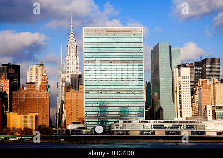 Palazzo delle Nazioni Unite e i grattacieli di new york Foto Stock