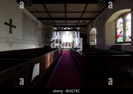 I banchi boxed adornano la navata centrale di San Giovanni Battista in Stokesay vicino a craven arms,Shropshire,Inghilterra. Foto Stock