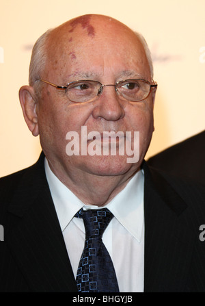 MIKHAIL GORBACHEV CINEMA PER LA PACE DI GALA PER IL FESTIVAL DEL CINEMA DI BERLINO 2010 KONZERTHAUS am Gendarmenmarkt Berlin Germania 15 Febbraio Foto Stock