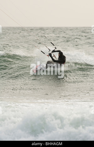 Un kitesurfer umido, Svezia. Foto Stock