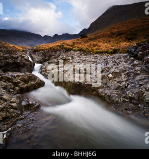 A cascata piscine Fairy, coire na Creiche, Glenbrittle, Isola di Skye in Scozia Foto Stock