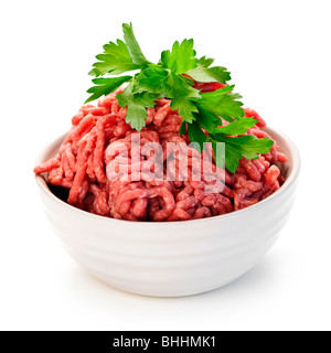 Vicino sul recipiente isolato di magro di red raw la carne di suolo Foto Stock