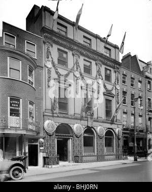 Il Royal Institute of British Architects' uffici, Londra, 1919. Artista: Bedford Lemere e azienda Foto Stock