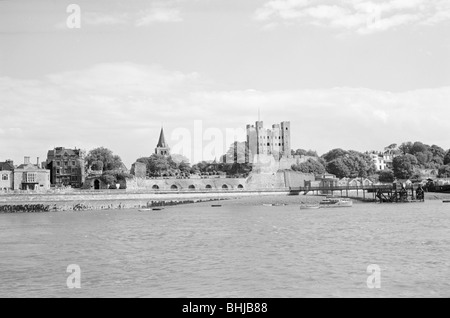 Il lungomare a Rochester, Kent, C1945-c1965. Artista: SW Rawlings Foto Stock