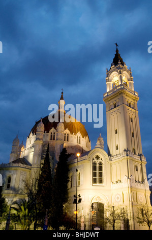 San Manuel y San Benito chiesa, Vista notte. Madrid, Spagna. Foto Stock