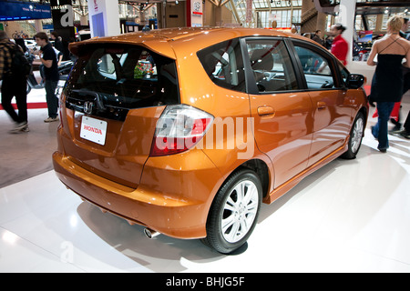 "Honda Fit' auto ultracompatto che sta orange Foto Stock