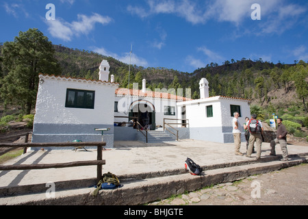 L'aula de Inagua, un luogo educativo nel Inagua riserva forestale di Gran Canaria. Foto Stock