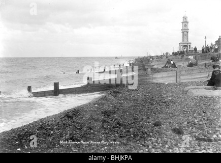 La spiaggia e la Torre dell Orologio, Herne Bay, Kent, 1890-1910. Artista: sconosciuto Foto Stock