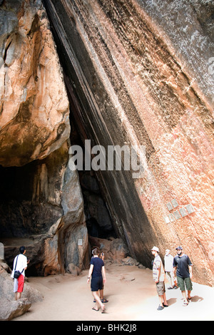 A strapiombo di Roccia , Khao Ping Kan - Isola di James Bond Foto Stock