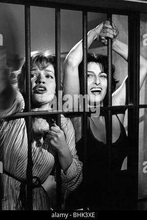 Film, "Hell in città", (Nella citta l'inferno), ITA 1958, direttore: Renato Castellani, scena con: Cristina Gaioni, Anna Magnani, a terze parti Permissions-Neccessary Foto Stock