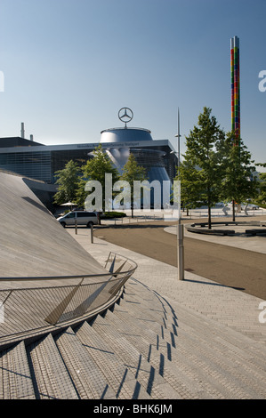 Immagine della Mercedes Benz Museum esterno dell'edificio stuttgart Foto Stock
