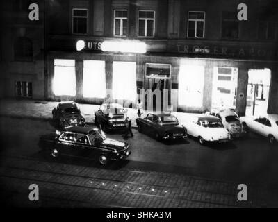 Giustizia, criminalità, rapina, raid bancario con presa di ostaggi, ufficio Deutsche Bank, Monaco, Prinzregentenstrasse, 4.8.1971, Foto Stock