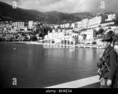 Geografia / viaggio, Monaco, politica, occupazione italiana e tedesca 1942 - 1944, soldato italiano al servizio del sentry sulla costa, probabilmente maggio 1943, Foto Stock