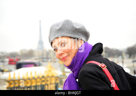 donna a Parigi Foto Stock