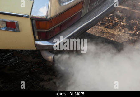 Auto inquinamento da gas di scarico Foto Stock