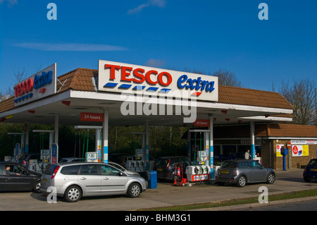 Tesco Extra stazione di benzina Foto Stock