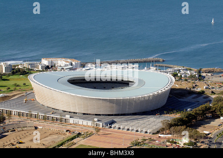 Stadio Green Point di Città del Capo Sud Africa sede per la Coppa del Mondo 2010 cancelli di ingresso e la strada di accesso e Granger Bay Harbor Foto Stock