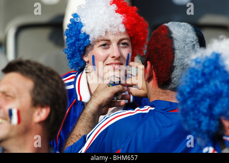 Un tifoso francese ha applicato il volto prima dell'inizio della finale della Coppa del mondo FIFA 2006 tra Francia e Italia. Foto Stock