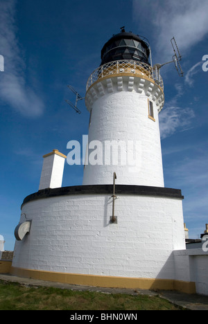 Il faro di Dunnett testa sulla costa nord della Scozia. Foto Stock