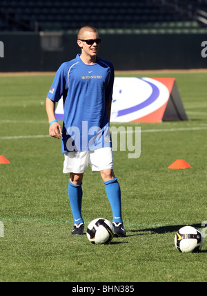 RYAN SHECKLER 2009 Mia Hamm & NOMAR GARCIAPARRA CELEBRITY SOCCER CHALLENGE CARSON LOS ANGELES CA USA 17 Gennaio 2009 Foto Stock