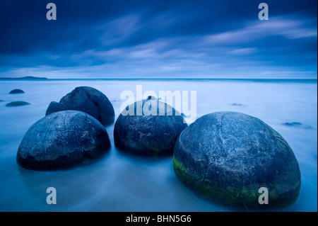 Moeraki Boulders, Otago, Isola del Sud, Nuova Zelanda Foto Stock
