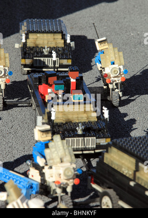 BARACK OBAMA Michelle Obama IN per il giro della Papamobile LEGO 56TH U.S. Inaugurazione presidenziale di Barack Obama CARLSBAD CA USA 15 Gennaio Foto Stock