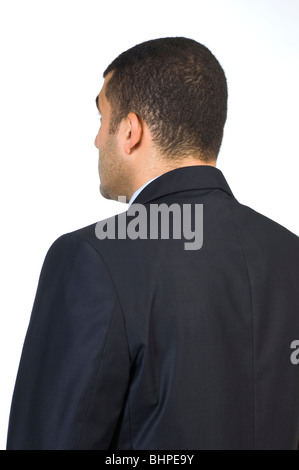 Vista posteriore di un trenta anni medio orientali imprenditore che guarda lontano Beirut Libano Medio Oriente Foto Stock