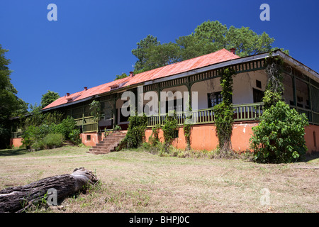 Il vecchio hotel abbandonato cataratas nel Parco Nazionale di Iguazu, Repubblica di Argentina, Sud America Foto Stock