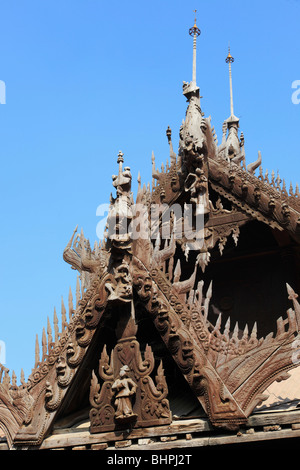 Myanmar Birmania, Mandalay Shwe In Bin Kyaung monastero in legno, Foto Stock