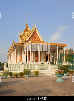Pagoda d'argento al Palazzo Reale di Phnom Penh Cambogia Foto Stock