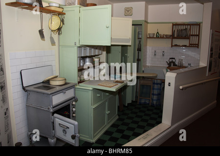 Un 1950 British home ricreato in un museo. Foto Stock