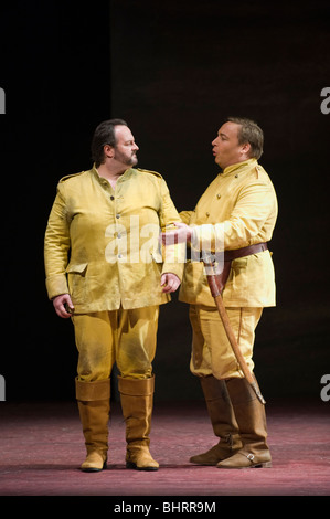 Welsh National Opera produzione di Carmen di Bizet al Wales Millennium Centre Cardiff South Wales UK Foto Stock