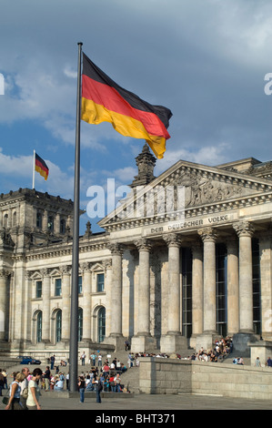 Reichstag Reichstagsgebäude, Berlino che ospita, il Bundestag, la casa inferiore, del parlamento tedesco, costruita nel 1894, Germania tedesco. Foto Stock