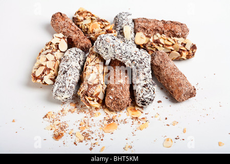 Assortimento di deliziosi tartufi di cioccolato Foto Stock