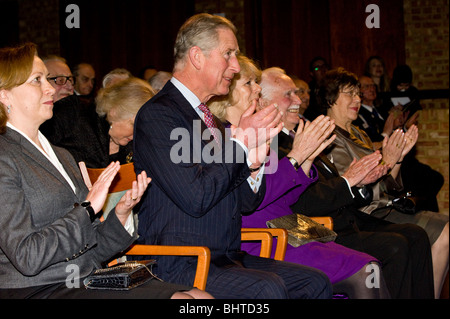 S.a.r. il Principe del Galles e Duches di York Visita, POSK, Hammersmith, Londra, Regno Unito, 24.02.2010 Foto Stock