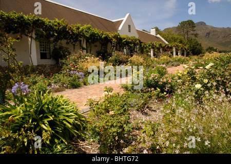 Avondale tenuta vinicola degustazione e vendita vine edificio coperto nel sud di Paarl Western Cape Sud Africa Foto Stock