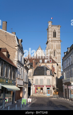 Collegiale di St Martin di Clamcey in Vaux d'Yonne, Nièvre, Borgogna, Francia Foto Stock