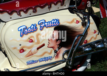 In Italia il ciclomotore è una caratteristica evidente nel modo di vivere italiano Foto Stock