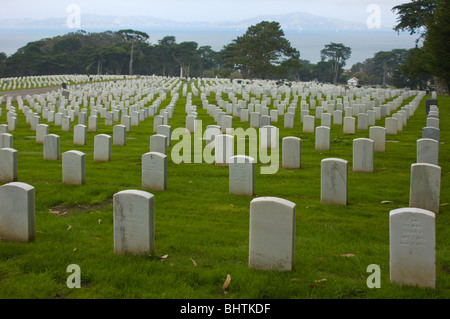 Tombe in San Francisco il Cimitero nazionale presso il Presidio di San Francisco Foto Stock