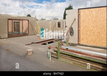 Costruzione casa - all'interno di mura Foto Stock