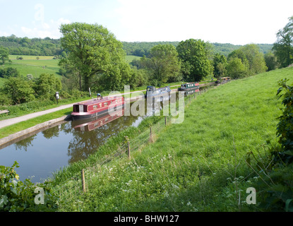 Barche in Kennet and Avon Canal nel villaggio di Claverton, Near Bath Avon Regno Unito Foto Stock