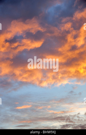 Sunrise nuvole sopra Wilsonville, o. Foto Stock