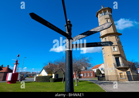 Harwich alto faro, costruito nel 1818 in concomitanza con il basso faro. Dismesso nel 1862 è ora museo wireless. Foto Stock