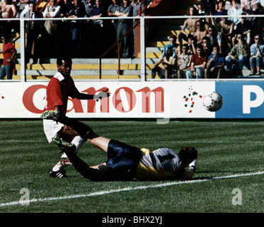 La Coppa del Mondo di Calcio 1990 gruppo C Scozia 0 Costa Roca 1. Genova. Juan Arnoldo Cayasso solo punteggi obiettivo di corrispondenza per il Costa Rica Foto Stock