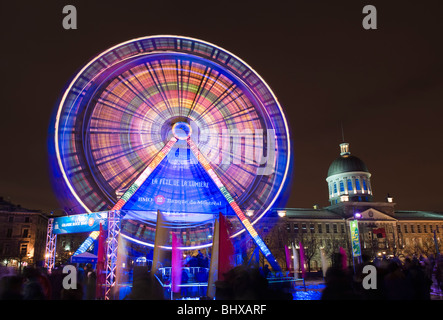 BMO ruota panoramica Ferris con Mercato di Bonsecours in background. La vecchia Montreal, Quebec, Canada. Foto Stock