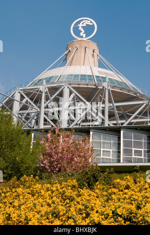 Hannover Messe 2009, il più importante evento di tecnologia open-air sito. Il Centro Congressi CC, l'Hermes emblema. Foto Stock