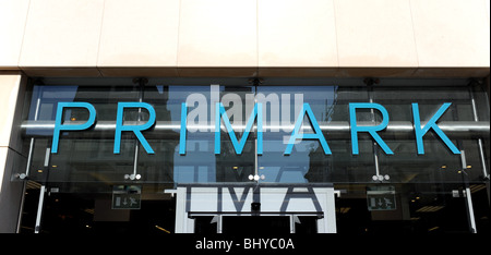 Primark store ingresso anteriore sign in Western Road Brighton SUSSEX REGNO UNITO Foto Stock