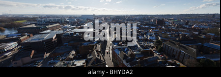 Vista panoramica dal centro di Derby da la torre della cattedrale, Derbyshire, Inghilterra Foto Stock